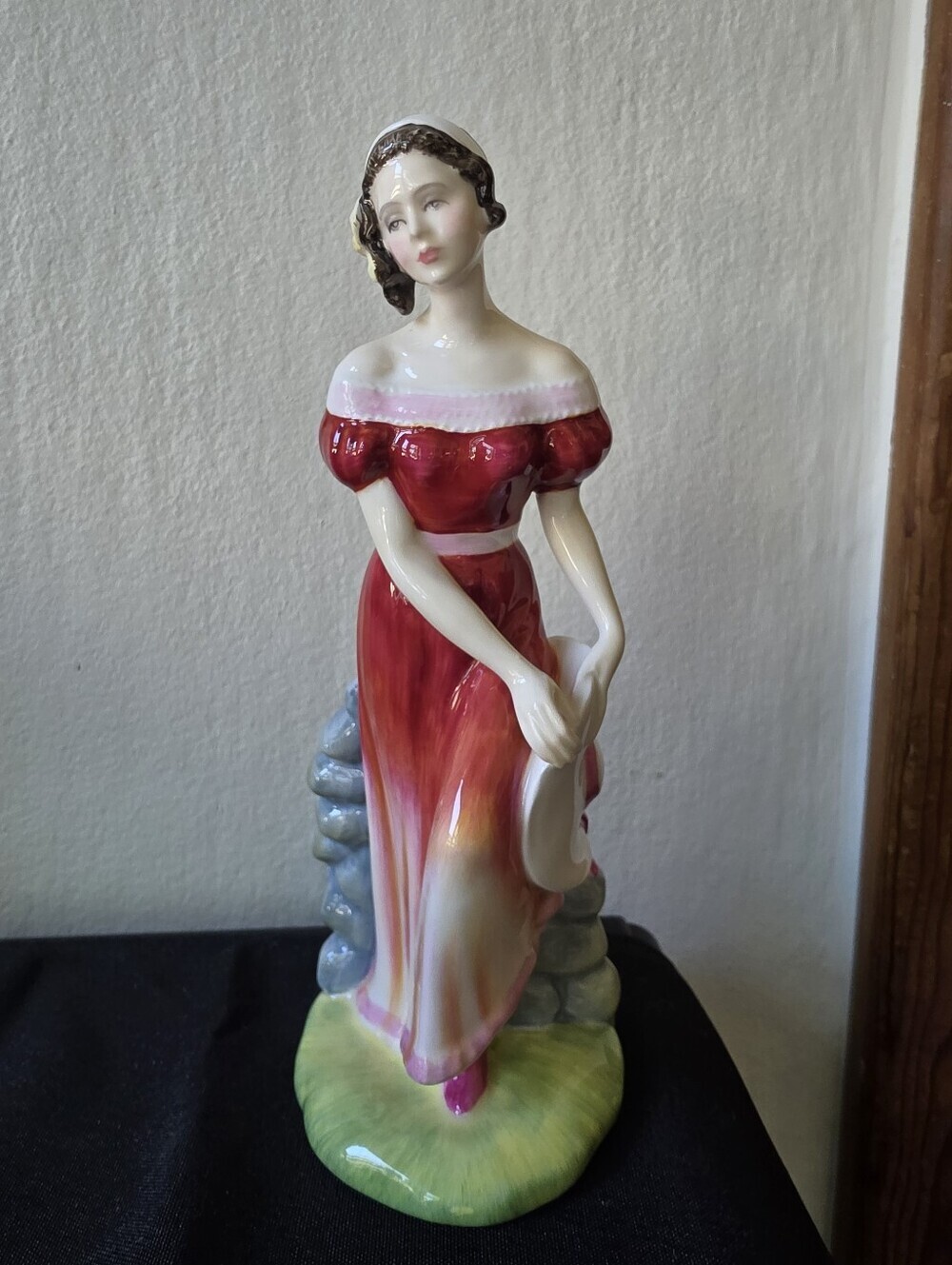 Royal Doulton Figurine Jemma HN 3168
